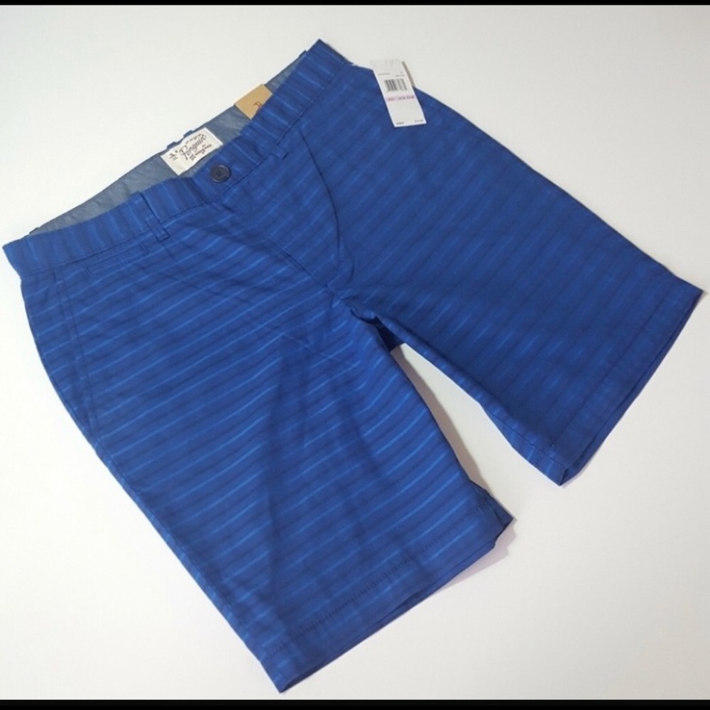 Original Pinguin True Blue short Men  NWT size 38